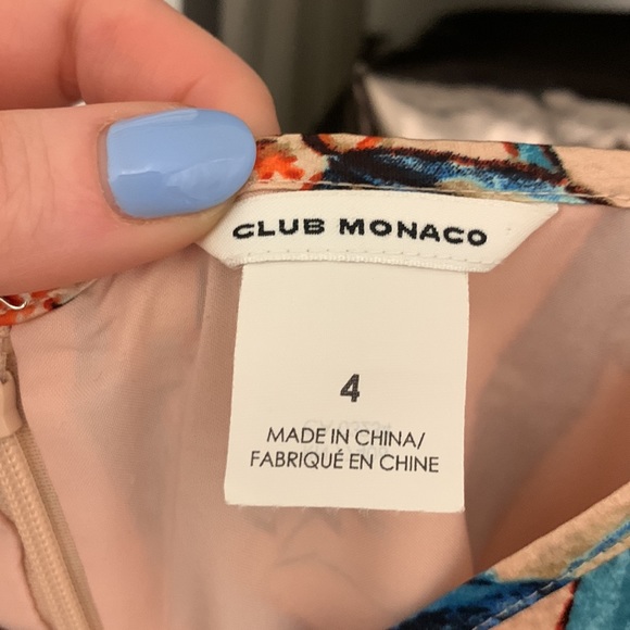 Club Monaco 100% silk dress with a gorgeous bird print pattern. Worn once - Picture 4 of 7